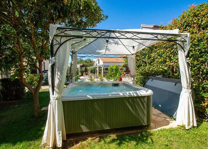 Slava I Oksana By Interhome Tribalj